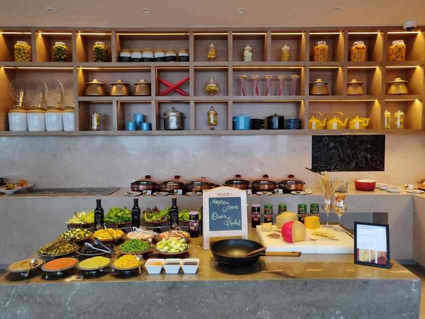 Mazzo, Marriott Executive Apartments