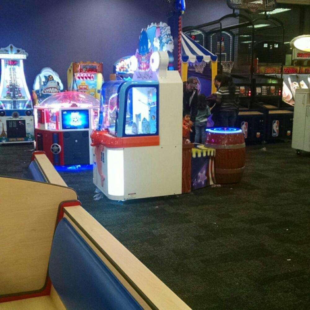 Chuck E. Cheese's