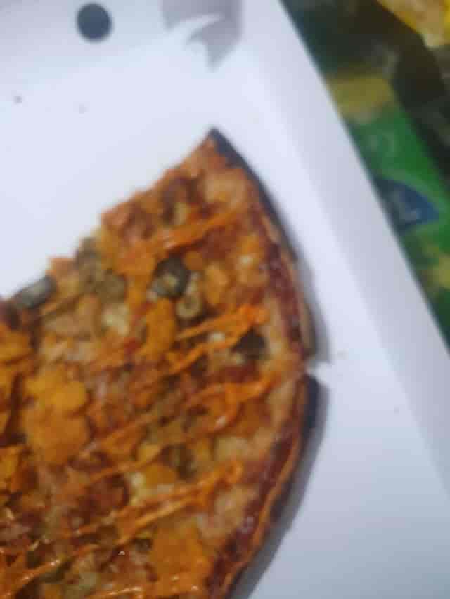 Cafe Symphony (Cake & Pizzeria)