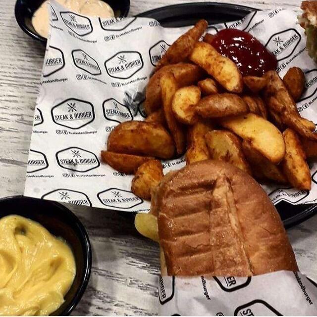 EAT HOUSE