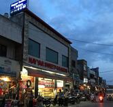 Rajan Nayyar Refreshment Centre