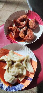 Chalte Firte Momos