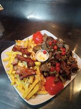 Tio Cri Butiquim e Hamburgueria