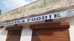 RAJ BAKES & FOODIE