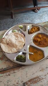 Parnam Ji Apna Hotel