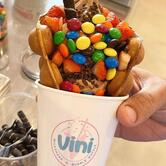 Vini • Milk Shake & Bubble Waffle