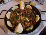 Restaurant au crépuscule