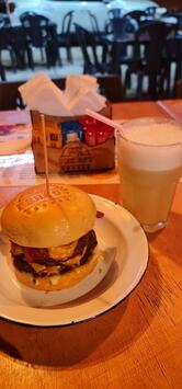Panda Hamburgueria l Urias Magalhães