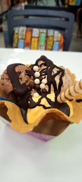 Sorveteria Sol e Neve Cabral