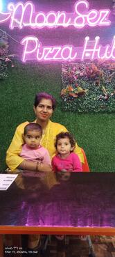 MOON SEZ PIZZA HUB