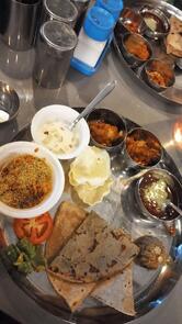 DIPOO'S Restro & Cafe