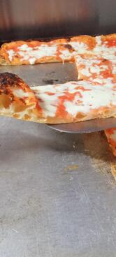 Pizzeria Guerra e Pace Bakery