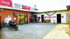 ROYAL RED Restaurant and Bar