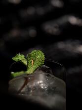 Maloot - HiFi Bar . Vinyls . Cocktails