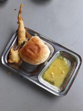 Kalgam Vada Pav