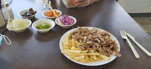 שאוורמה בראש פינה כשר-בגט ניר