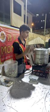A K MOMOS HUB