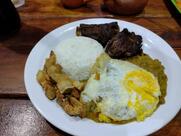 Lá em Casa de Minas Restaurante