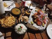 Rei da traira e torresmo