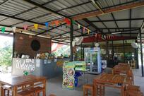 ร้านส้มตำเอมมิลี่ ไก่หมุน555+ อำเภอบ้านแท่น จังหวัดชัยภูมิ