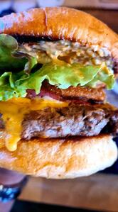 Frank's burgers Hay Salam