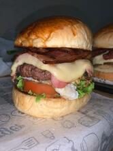 BatCaverna Bar e Hamburgueria