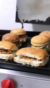 Lanchonete e hamburgueria Tá na Chapa