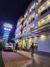 HOTEL SALKARA - 3 STAR HOTEL WITH A/C ROOM & BAR FACILITIES