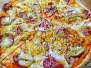 пиццерия UnoMomenta/Бильярдный клуб в ТЦ Пассаж