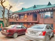 Hotel The 1965 Mall Road Manali: Rooms, Bikes, Taxi