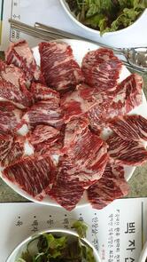 백자산식육식당