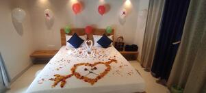 Naughty Waves Beach Resort