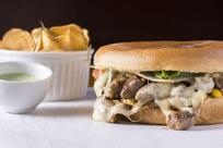 The Dog House Lanches - Hot Dogs e Xis-Gaúcho