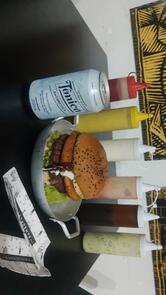 Burguesia Hamburgueria e Pizzaria Artesanal