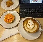 Woo Cafe & Cake Shop