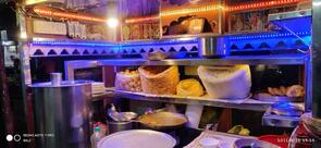 Shree Mahalaxmi Bhel Puri & Ice-cream Sentor श्री महालक्ष्मी भेळ पुरी & आईसक्रीम सेंटर