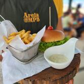 Quiosque Areia MPB – Drinks Música ao Vivo Petiscos à Beira-Mar em Copacabana