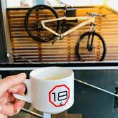 18 Bikers Beer coffee. Pub, Bar, Cafeteria e Oficina de bicicleta