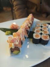 Kujira sushi & pokè