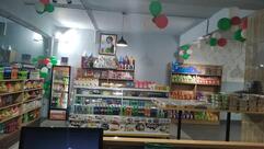 HoTeL Royal's Restaurant Bakery &Banquet