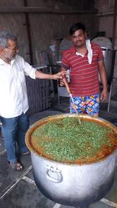 Shahi Lassi Wale / Vishnu Doodh Bhandar