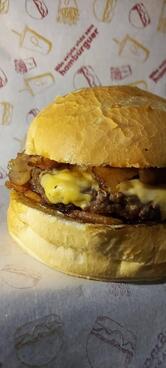 PARRILHA'S burger & co.