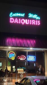 Coconut Willy's Daiquiris