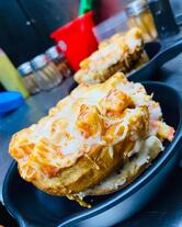 HOT PIZZA CAFE SATARA