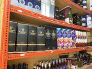 R. G. F. L. OFF SHOP