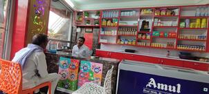 WE DESI CAFE & Restorent FASTFOOD