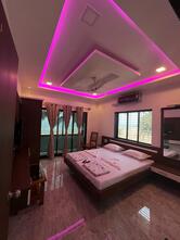 Vinayak Lodging & Restaurant