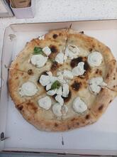 Dezzo Pizzeria Napoletana