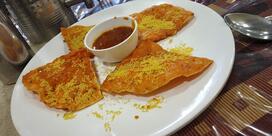 Friends Cafe And Restaurant