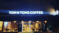Tom N Toms Coffee - Korea Town Angeles